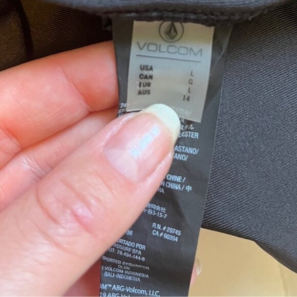 Volcom Simply Seamless One Piece Swimsuit Black - Picture 7 of 8